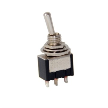 IC141 Toggle Switch Yaylı 3P OFF-(ON) MTS-112